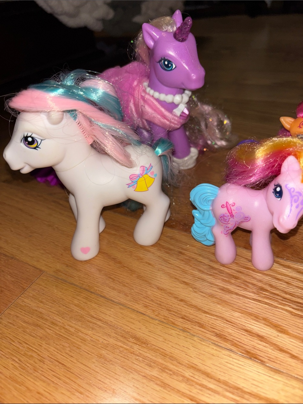 My Little Ponies lot of 5 the large one needs batteries - Picture 5 of 9